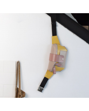 Сумка на пояс 003